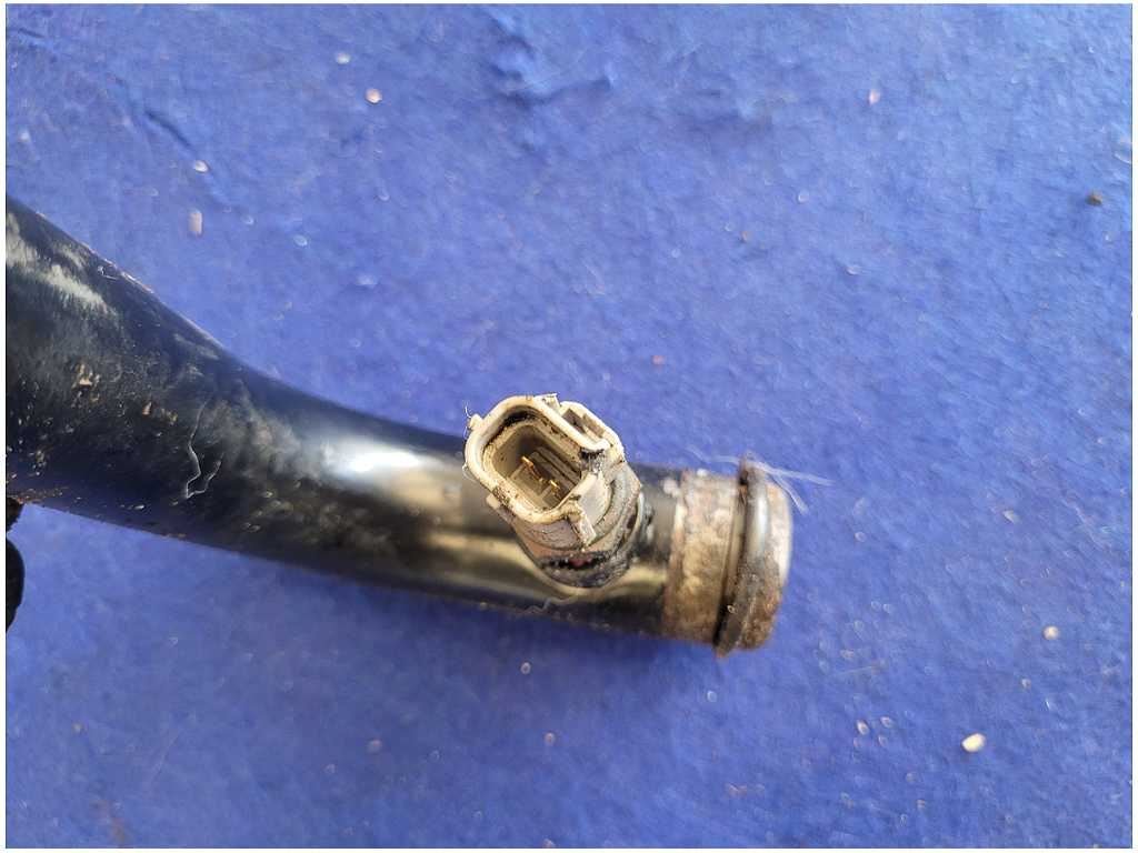 1999 - 2004 Ford Mustang Cobra Mach 1 32v 4.6L Coolant Crossover Tube - The Parts Farm