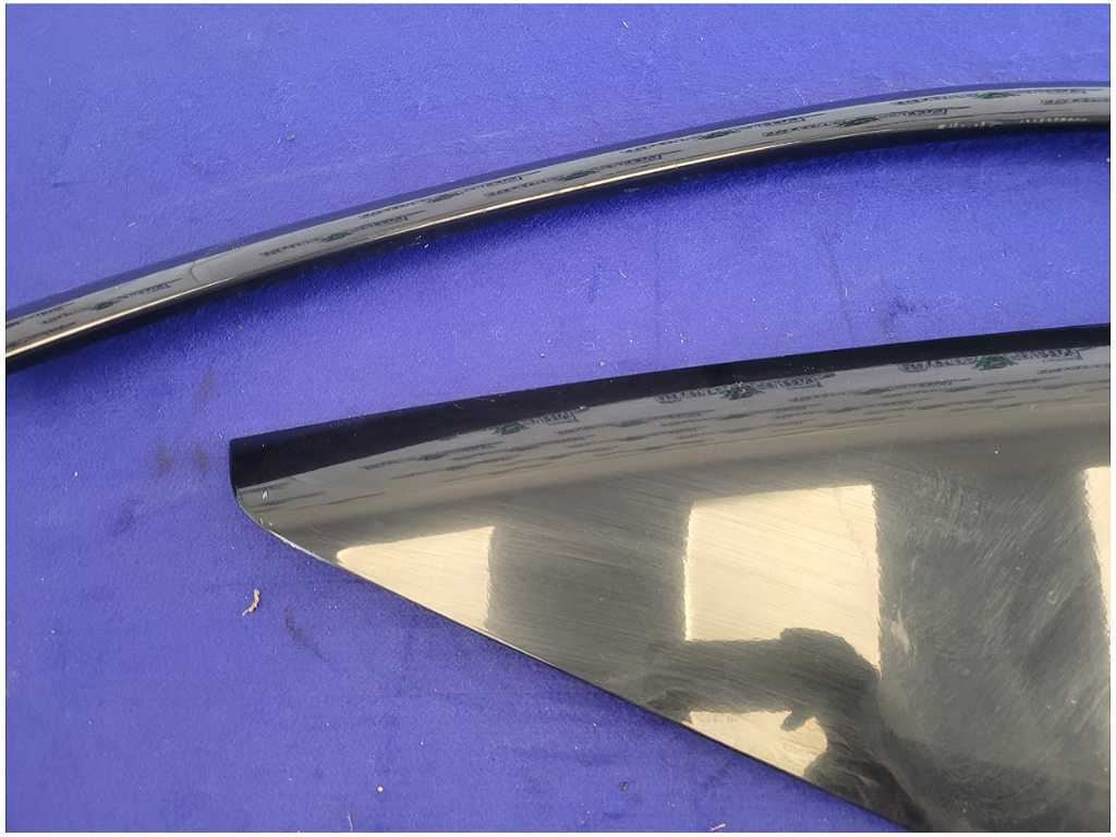 1999 - 2004 Ford Mustang Coupe Driver Left Rear Pillar Molding Trim Paint UA 267 - The Parts Farm