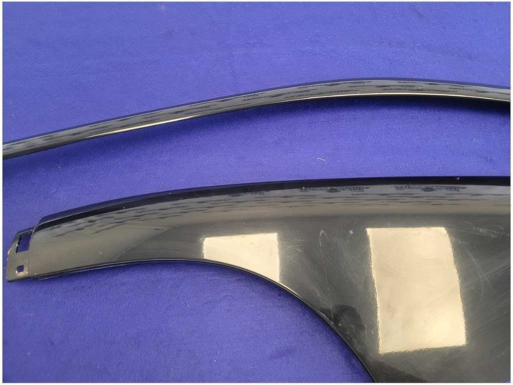 1999 - 2004 Ford Mustang Coupe Passenger Rear Pillar Molding Trim Paint UA 267 - The Parts Farm