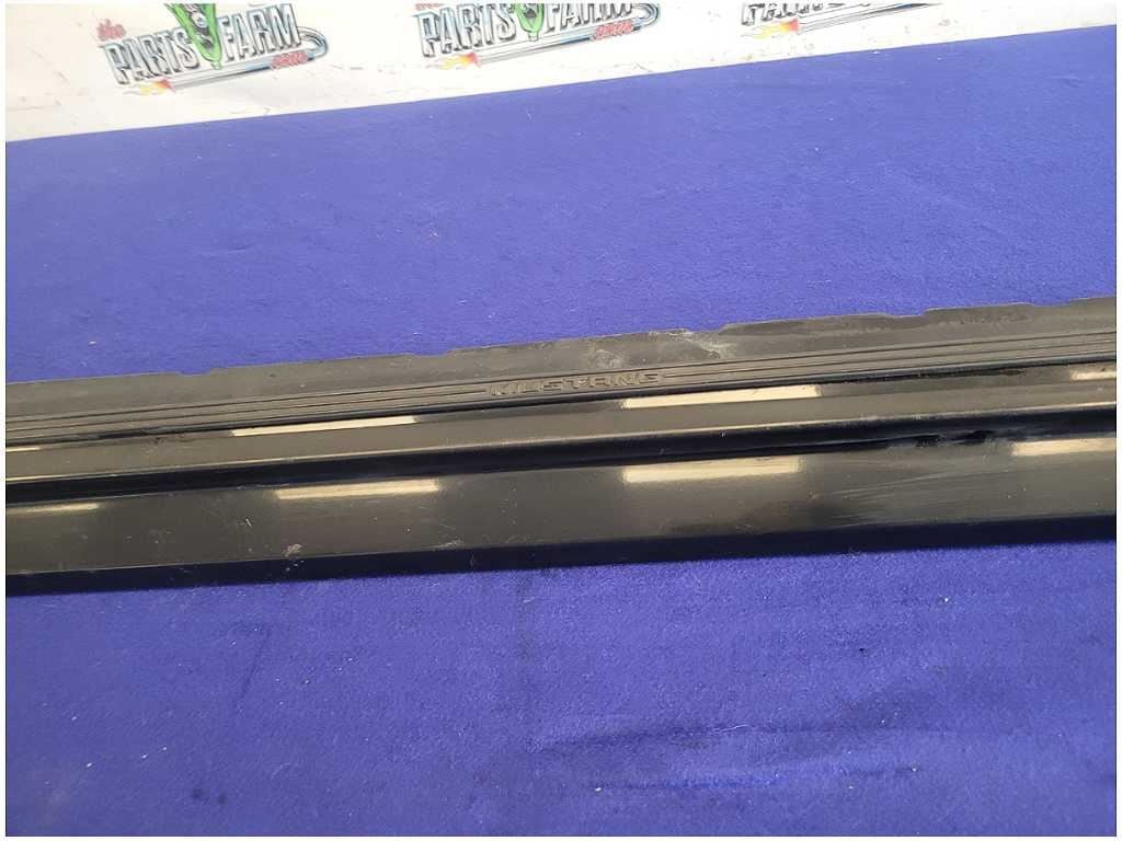 1999 - 2004 Ford Mustang GT 4.6L Driver Lower Rocker Molding Panel Paint UA 2675 - The Parts Farm