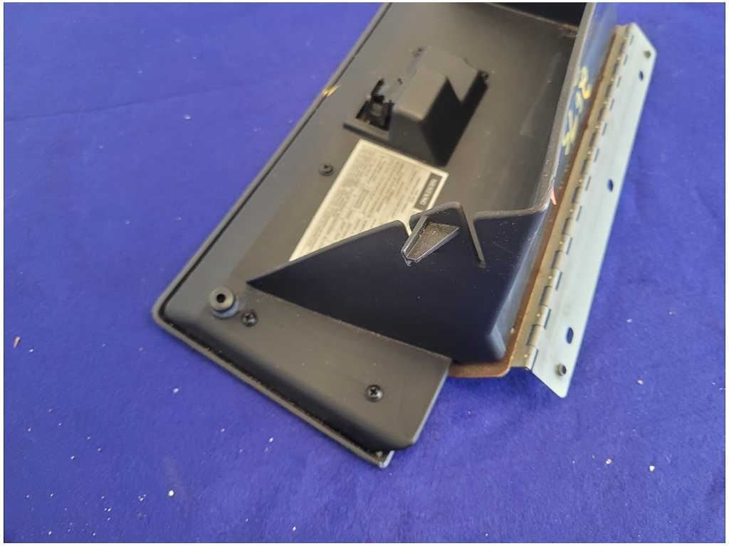 1999 - 2004 Ford Mustang GT 4.6L Glove Box Passenger Dash Right 2675 - The Parts Farm