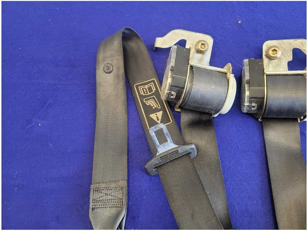 1999 - 2004 Ford Mustang GT Coupe Rear Seat Belts Retractor Charcoal 2675 - The Parts Farm