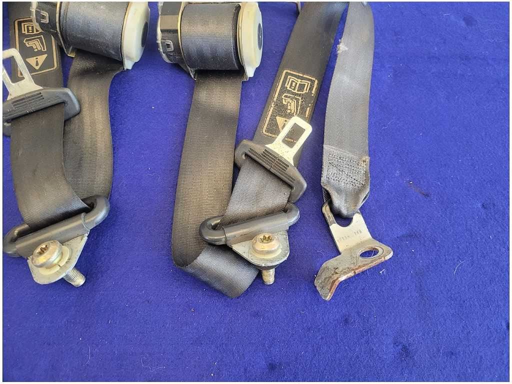 1999 - 2004 Ford Mustang GT Coupe Rear Seat Belts Retractor Charcoal 2675 - The Parts Farm