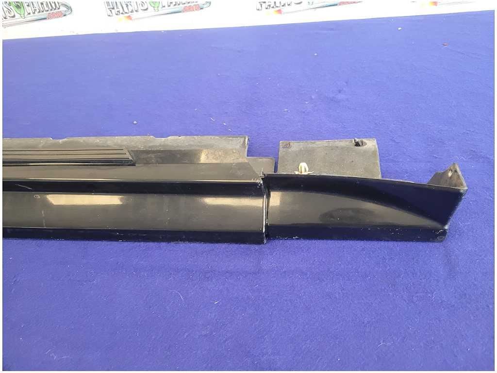 1999 - 2004 Ford Mustang GT Passenger Lower Rocker Molding Panel Paint UA 2675 - The Parts Farm