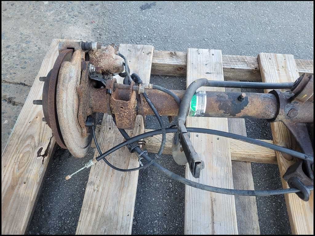 1999-2004 Ford Mustang GT Rear Axle 3.27 Gear Differential Brake Manual 2640 - The Parts Farm