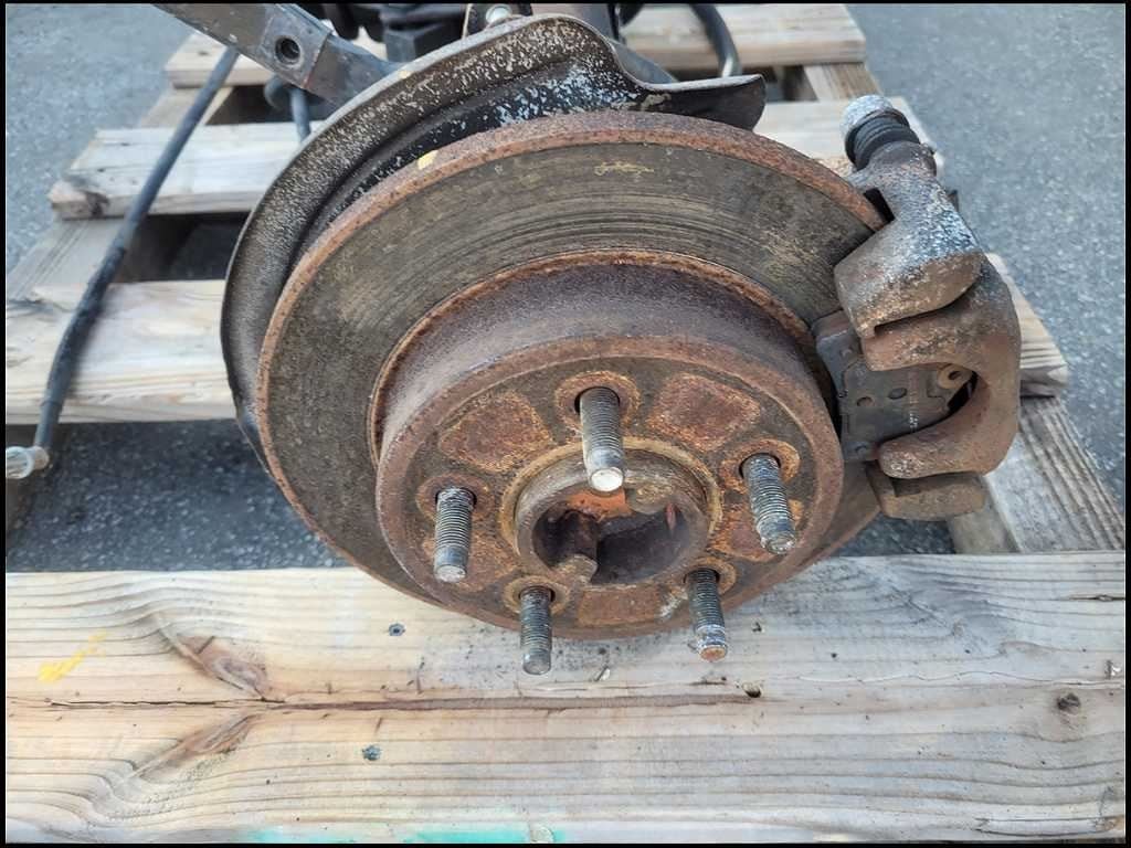 1999-2004 Ford Mustang GT Rear Axle 3.27 Gear Differential Brake Manual 2640 - The Parts Farm