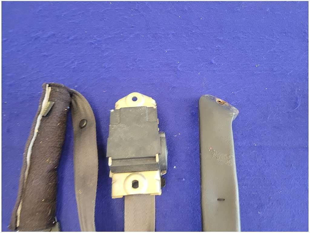 2000 - 2002 Pontiac Trans Am Firebird Coupe Passenger Front Seat Belt 2679 - The Parts Farm