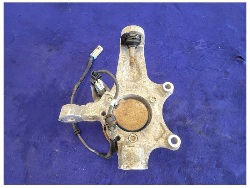 2001 - 2004 Chevrolet Corvette Z06 FRC C5 Passenger Front Spindle Knuckle 2082 - The Parts Farm