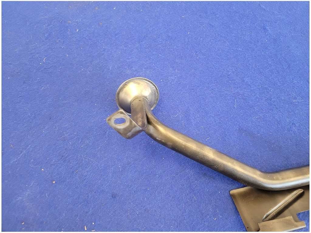 2003 - 2004 Ford Mustang Cobra 32v 4.6L V8 Oil Pickup Tube F6ZE - 6622 - CE - The Parts Farm