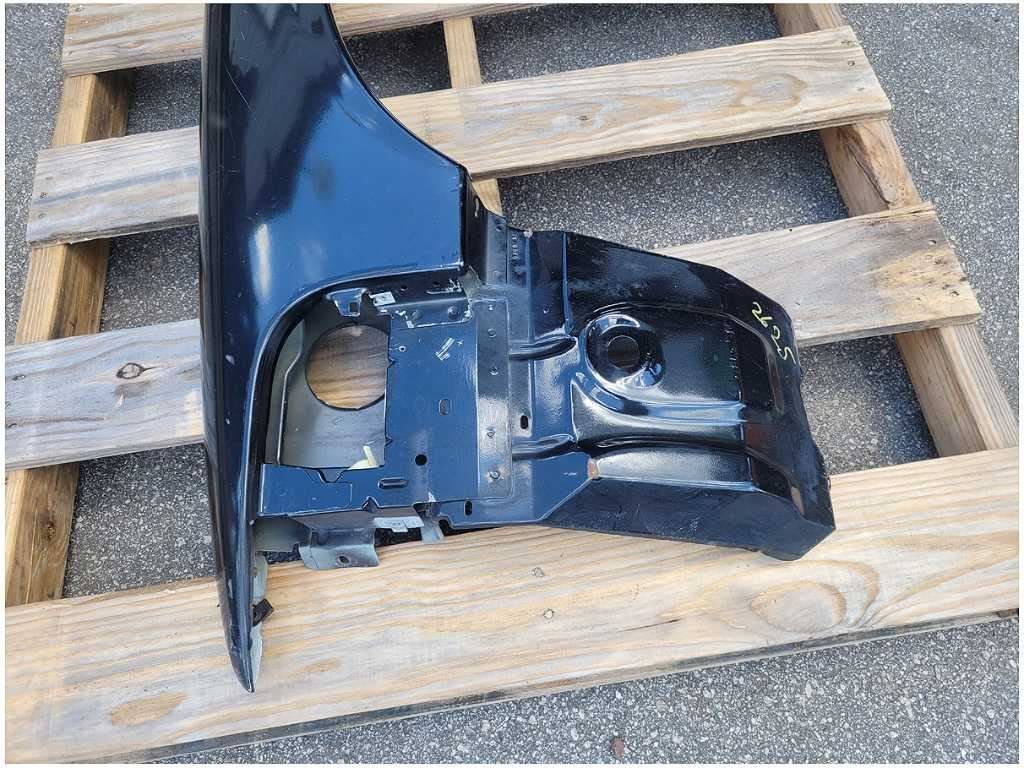 2003 - 2004 Mercury Marauder 32v 4.6L Driver Front Fender Paint UA 2625 - The Parts Farm