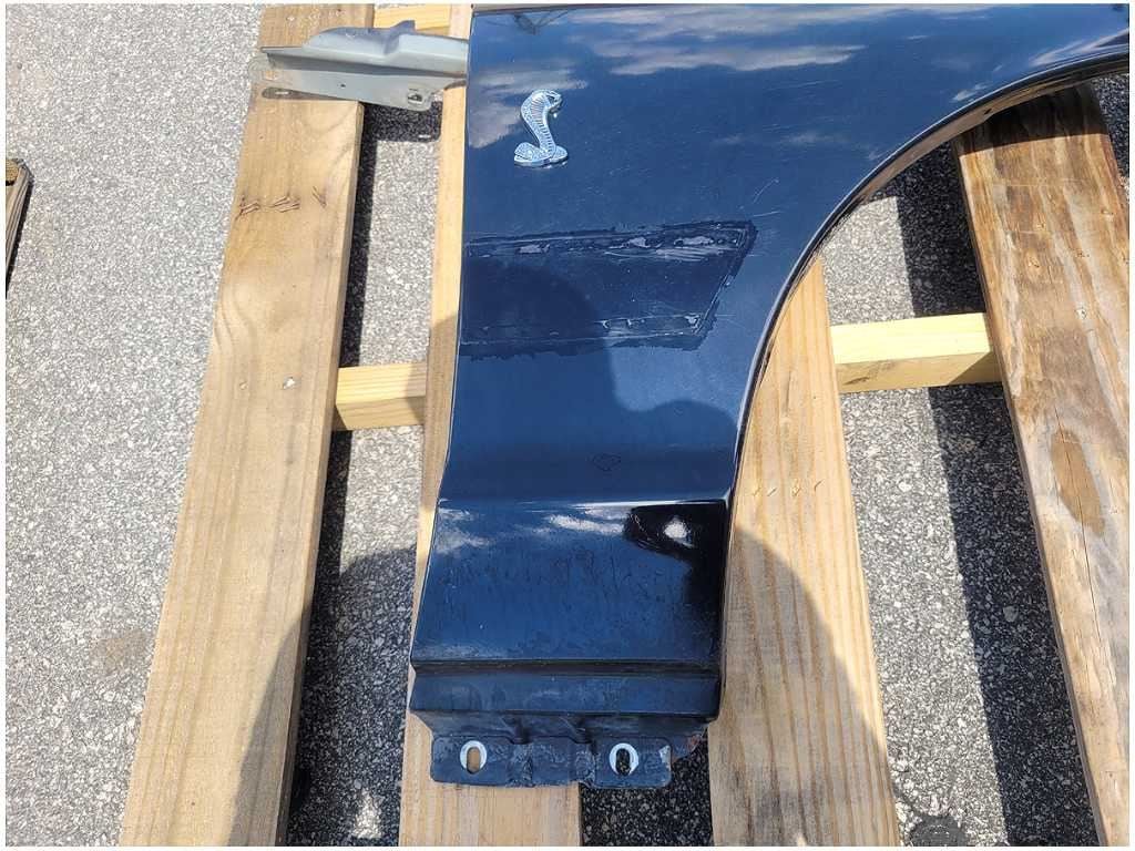 2003 - 2004 Mercury Marauder 32v 4.6L Passenger Front Fender Paint UA 2625 - The Parts Farm