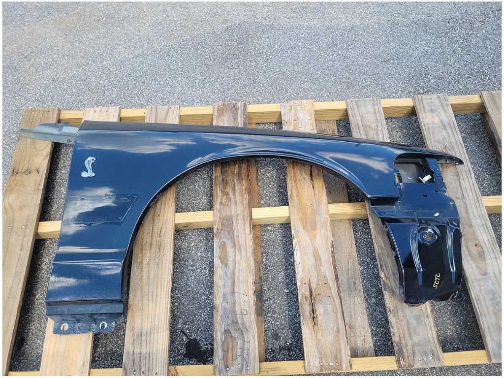 2003 - 2004 Mercury Marauder 32v 4.6L Passenger Front Fender Paint UA 2625 - The Parts Farm