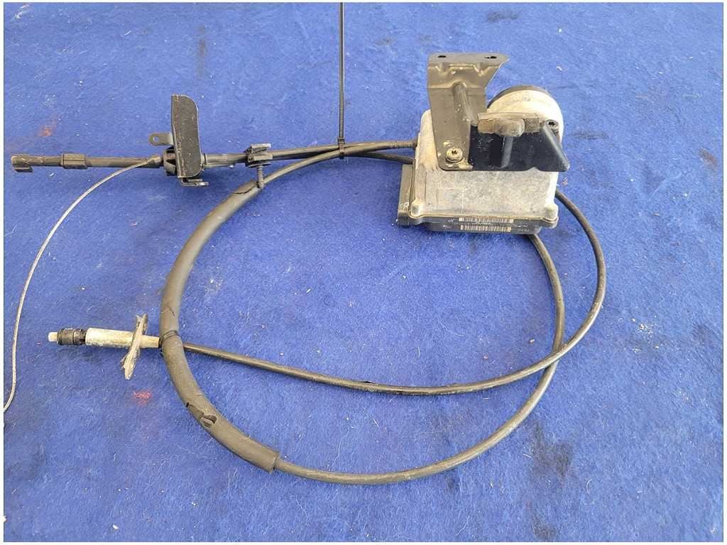 2003 - 2004 Mercury Marauder 32v V8 4.6L Cruise Control Servo Module 2623 - The Parts Farm