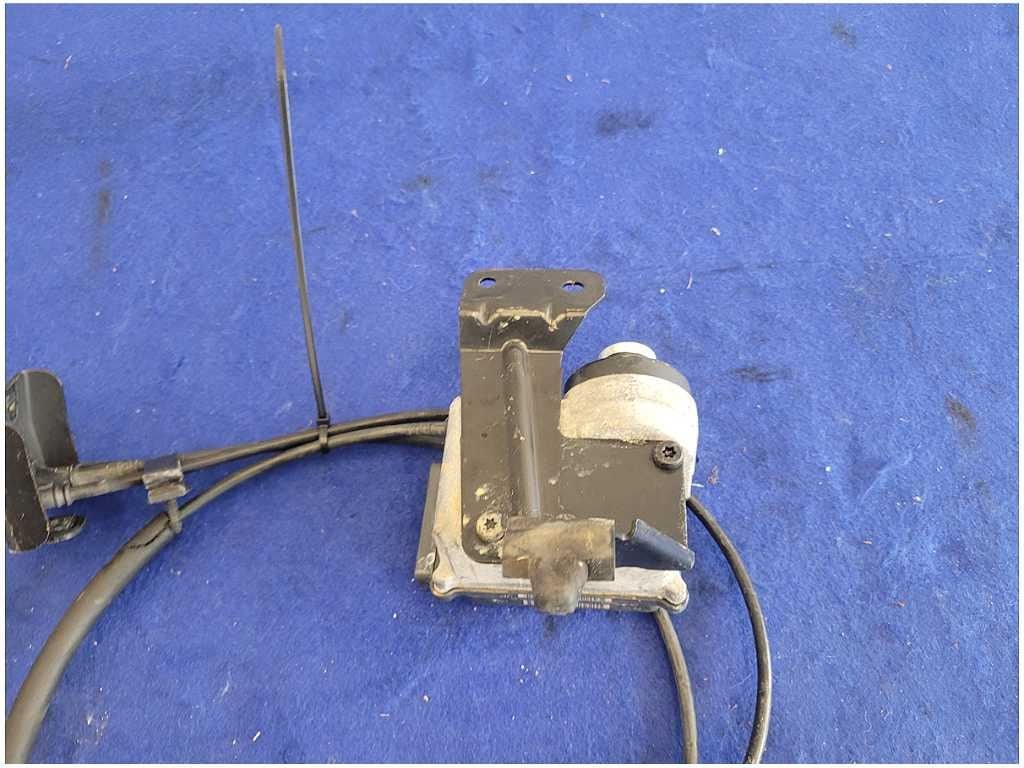 2003 - 2004 Mercury Marauder 32v V8 4.6L Cruise Control Servo Module 2623 - The Parts Farm