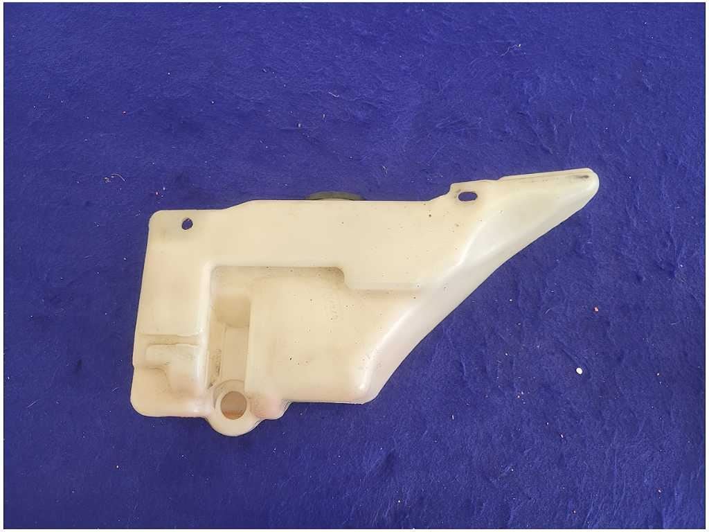 2003 - 2004 Mercury Marauder 4.6L Reservoir Washer Bottle Windshield 2625 - The Parts Farm