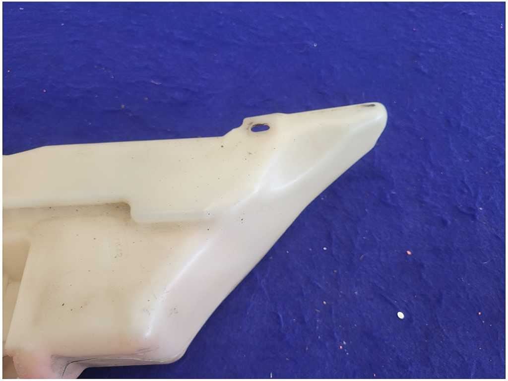 2003 - 2004 Mercury Marauder 4.6L Reservoir Washer Bottle Windshield 2625 - The Parts Farm