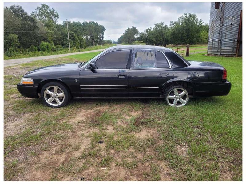 2003 - 2004 Mercury Marauder 4.6L Sedan Pair Door Sill Plates Scuff *Read* 2625 - The Parts Farm