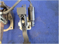 2003 - 2004 Mercury Marauder Sedan Brake Pedal Box Cage Gas Accelerator 2813 - The Parts Farm