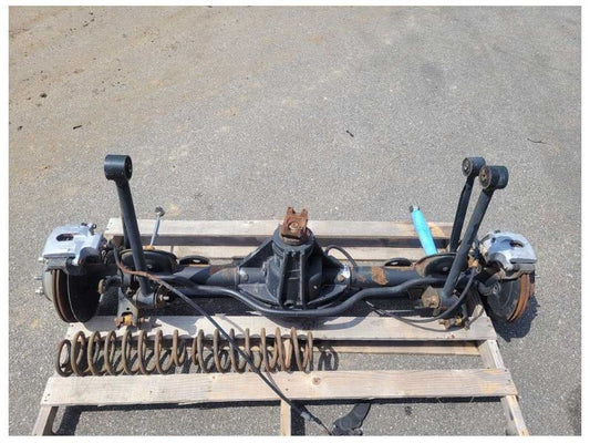 2003-2005 Chevrolet SSR Pickup Truck 3.73 Rear Axle Solid Differential 1183 - The Parts Farm