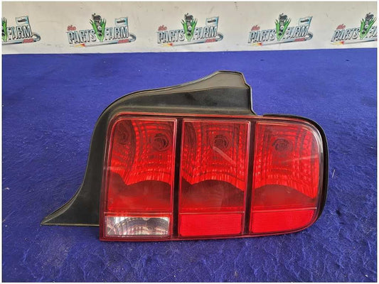 2005 - 2009 Ford Mustang GT 4.6L Passenger Rear Taillight Lamp Light Brake 2723 - The Parts Farm