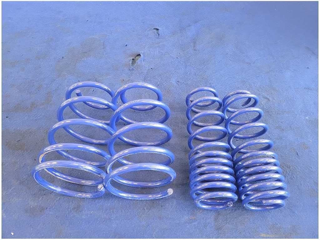 2005 - 2009 Ford Mustang GT Coupe Aftermarket Coil Lowering Springs 2857 - The Parts Farm
