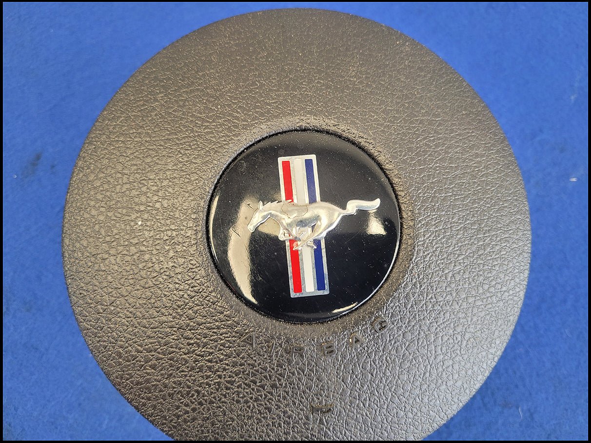 2005 - 2009 Ford Mustang GT Coupe Air Bag Driver Steering Wheel LH Dash 2696 - The Parts Farm