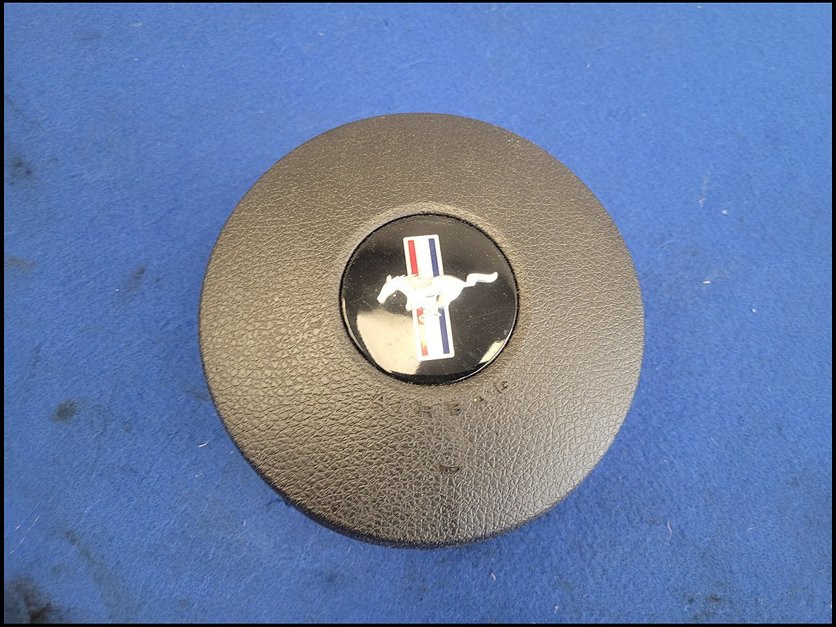 2005 - 2009 Ford Mustang GT Coupe Air Bag Driver Steering Wheel LH Dash 2696 - The Parts Farm