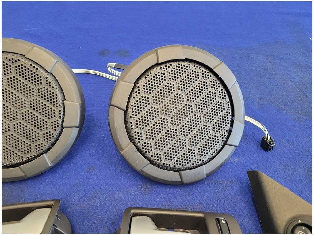 2005 - 2009 Ford Mustang GT Coupe Door Handle Pulls Switch Shaker Speaker 2857 - The Parts Farm