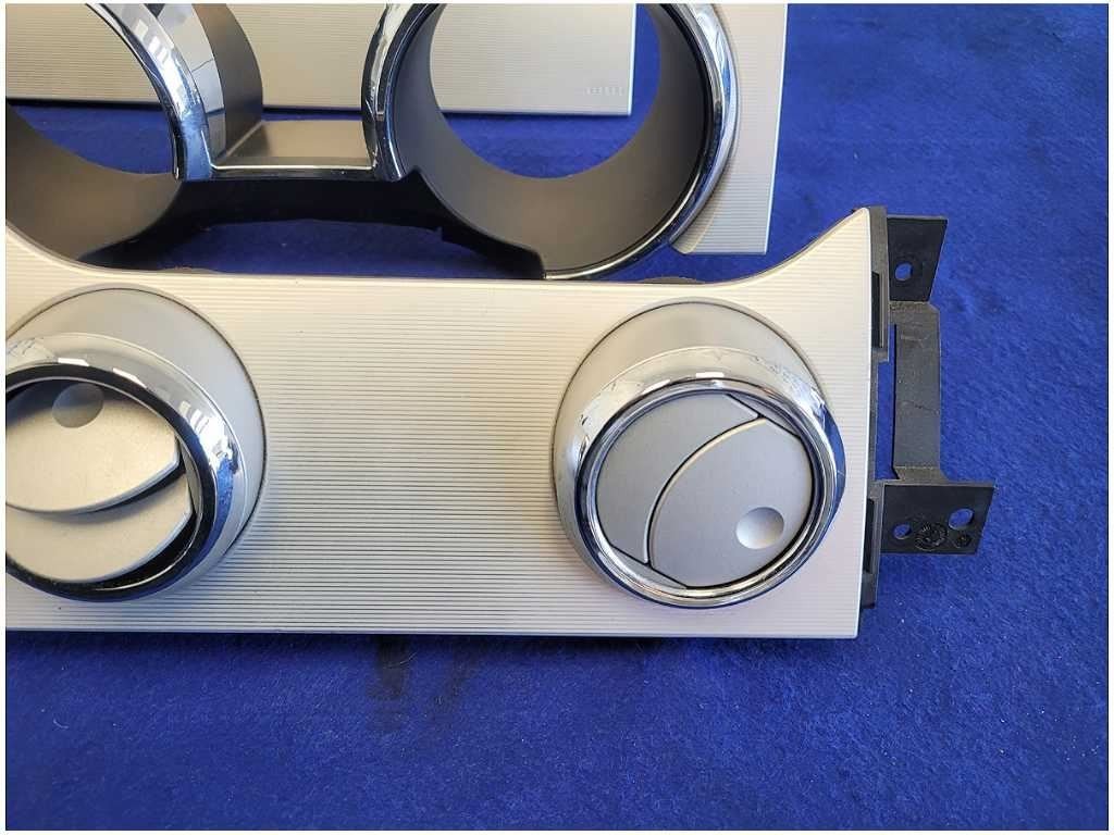 2005-2009 Ford Mustang GT Dash Trim Kit READ Vent Molding 2823 - The Parts Farm