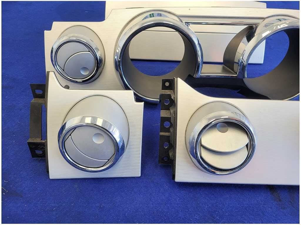 2005-2009 Ford Mustang GT Dash Trim Kit READ Vent Molding 2823 - The Parts Farm