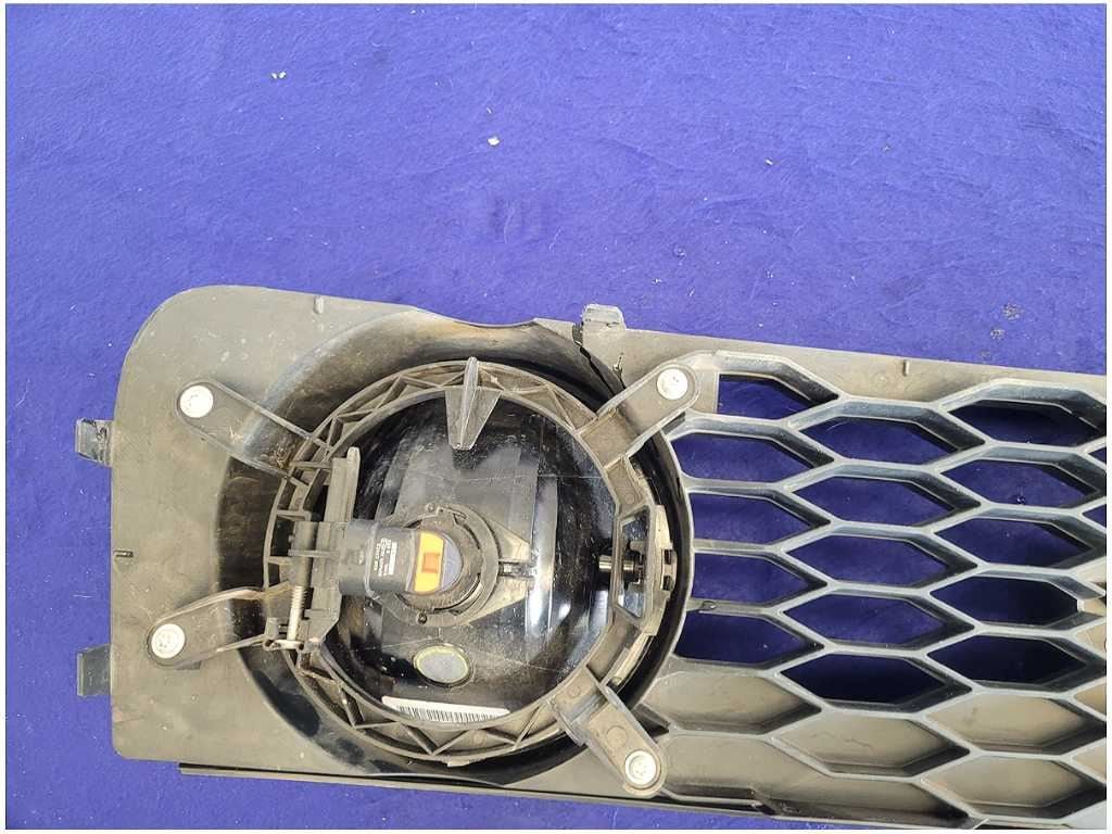 2005 - 2009 Ford Mustang GT Front Grill Grille Fog Light Holes Bumper 2723 - The Parts Farm