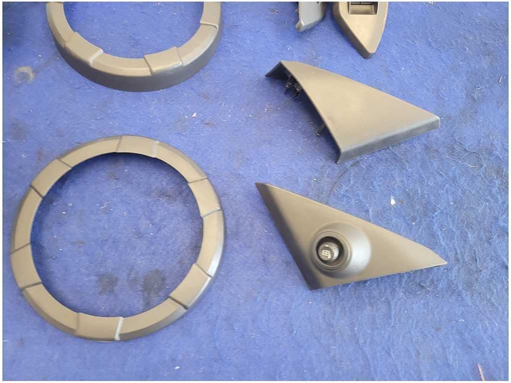 2005 - 2009 Ford Mustang GT GT500 Pair Door Panel Speaker Shaker Handle Pull 2808 - The Parts Farm