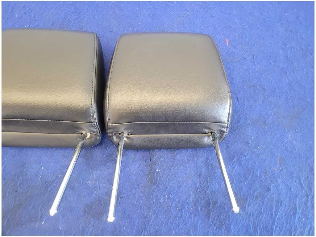 2005 - 2009 Ford Mustang GT GT500 Pair Front Head Rests Leather Coupe 2808 - The Parts Farm