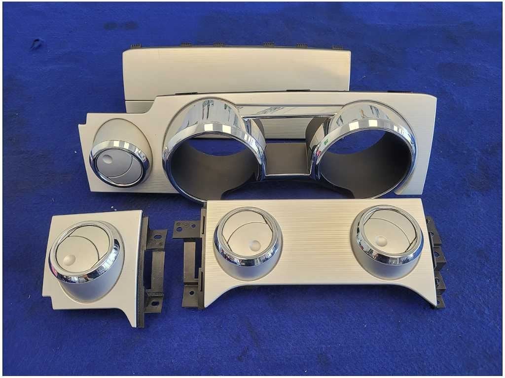 2005 - 2009 Ford Mustang GT S197 Front Dash Trim Kit Vent Panel Molding 2857 - The Parts Farm