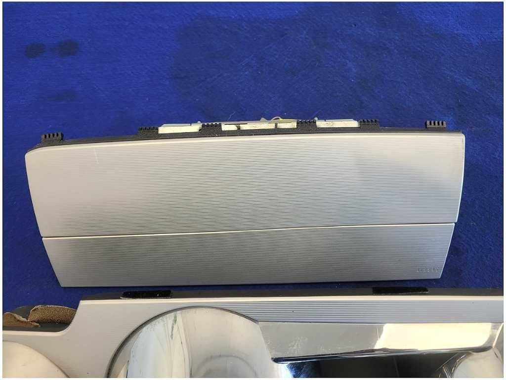 2005 - 2009 Ford Mustang GT S197 Front Dash Trim Kit Vent Panel Molding 2857 - The Parts Farm