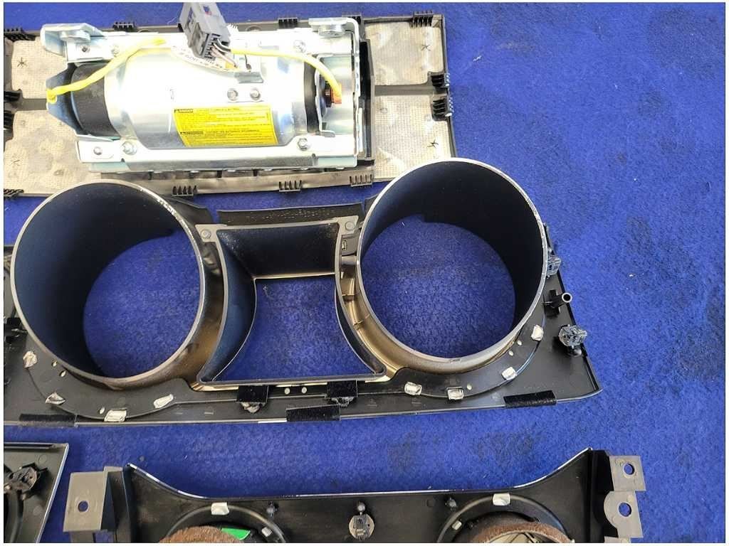 2005 - 2009 Ford Mustang GT S197 Front Dash Trim Kit Vent Panel Molding 2857 - The Parts Farm