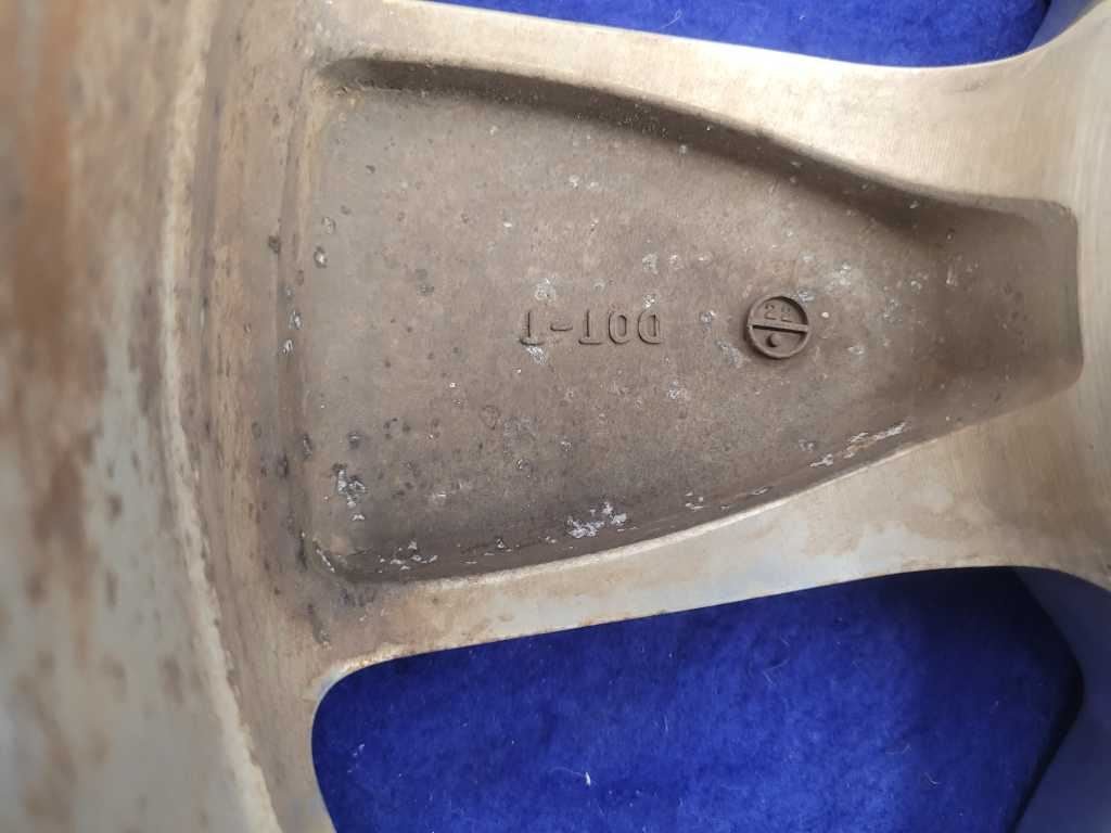 2005 - 2009 Ford Mustang GT Wheel 18x8.5 Paint *Scuffs* 6R33 - 1007 - AD 2723 - The Parts Farm