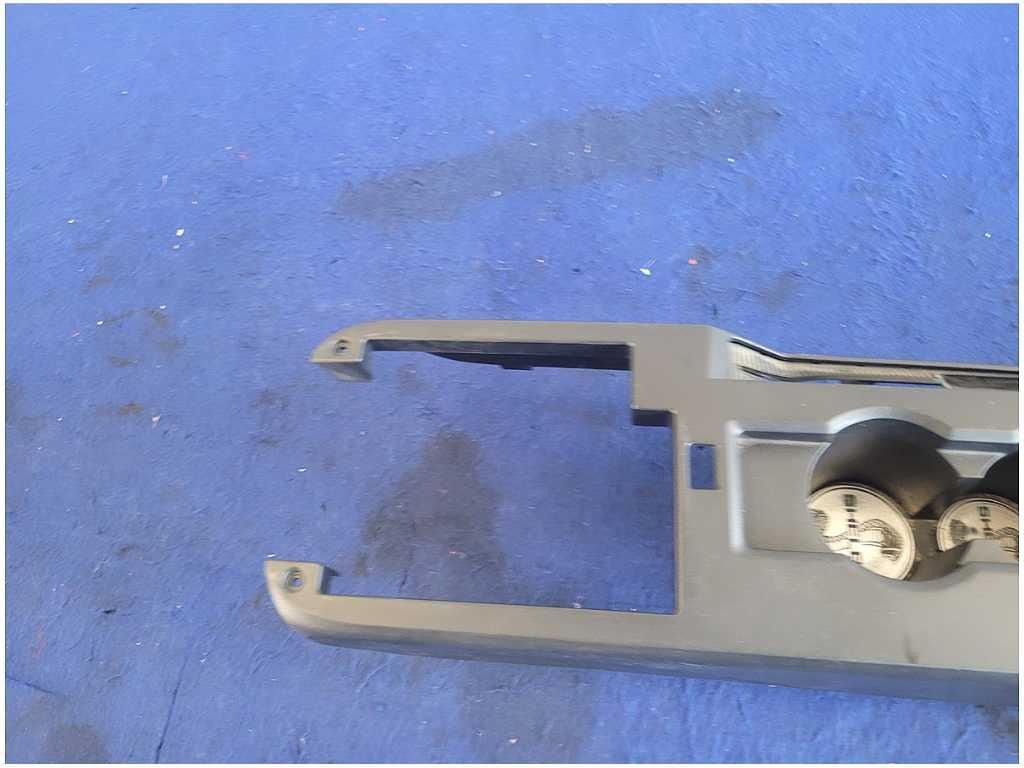 2005 - 2009 Ford Mustang GT500 GT Center Console Manual Transmission Floor 2808 - The Parts Farm