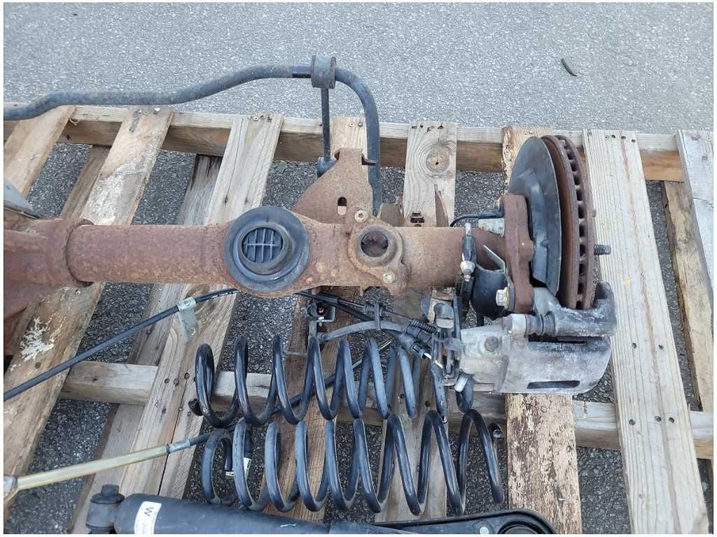 2005 - 2010 Ford Mustang GT 3.31 Rear Axle 8.8" Ring Gear Differential 2759 - The Parts Farm