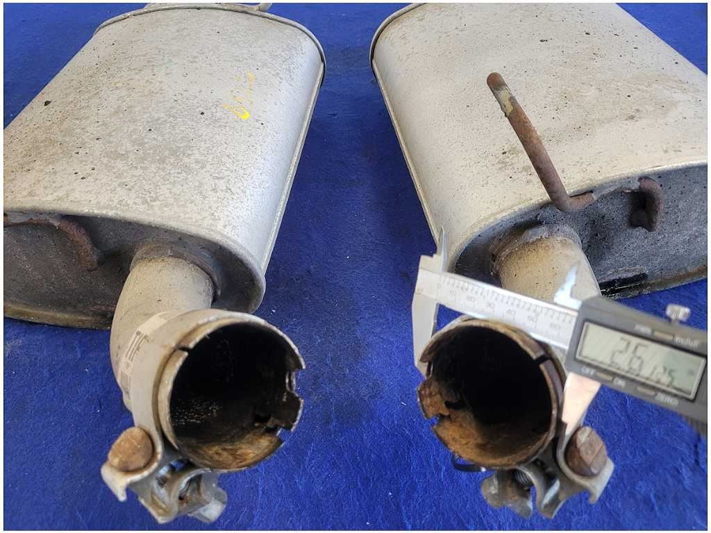 2005 - 2010 Ford Mustang GT 4.6L S197 Pair Mufflers Exhaust Tips Rear 2759 - The Parts Farm