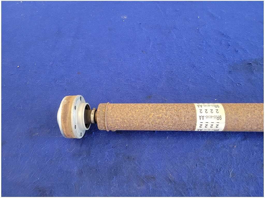 2005 - 2010 Ford Mustang GT S197 Driveshaft Automatic Transmission A/T 2759 - The Parts Farm