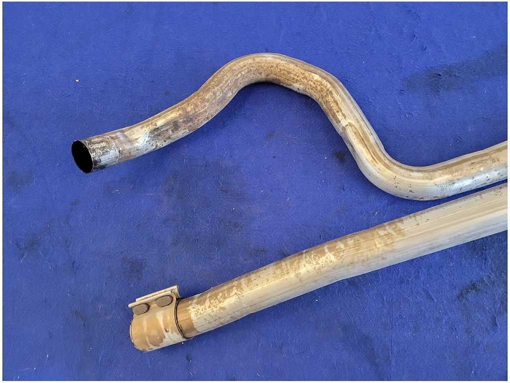 2005 - 2010 Ford Mustang GT S197 Pair Over Axle Pipes Exhaust Pipe 2759 - The Parts Farm