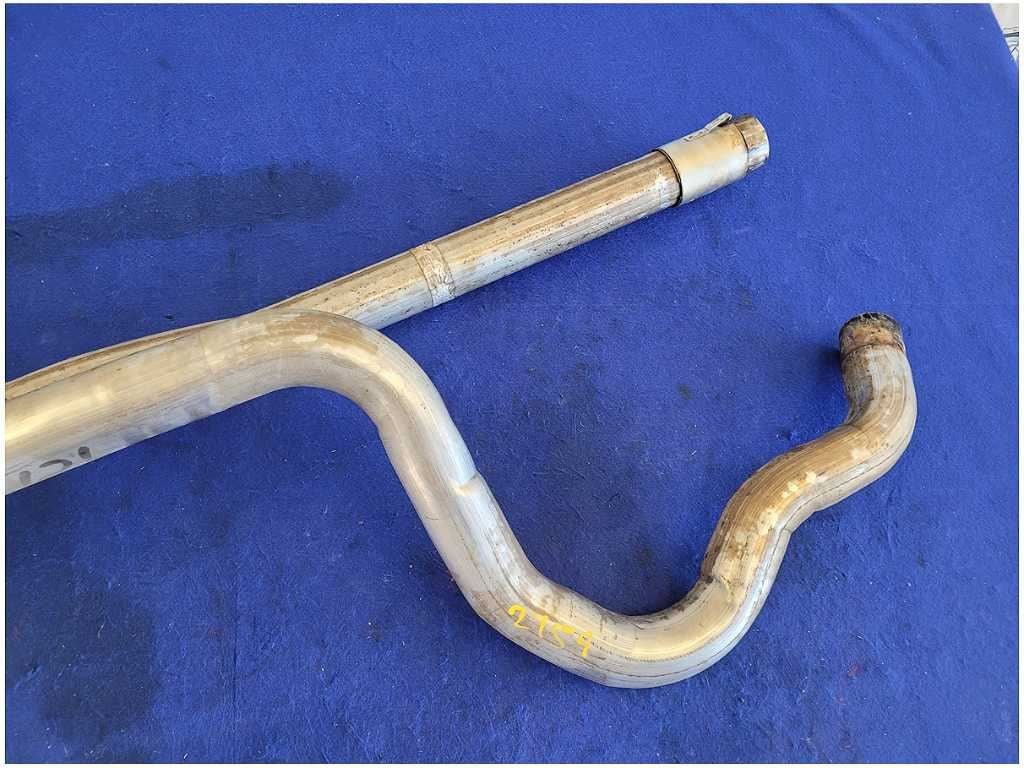 2005 - 2010 Ford Mustang GT S197 Pair Over Axle Pipes Exhaust Pipe 2759 - The Parts Farm
