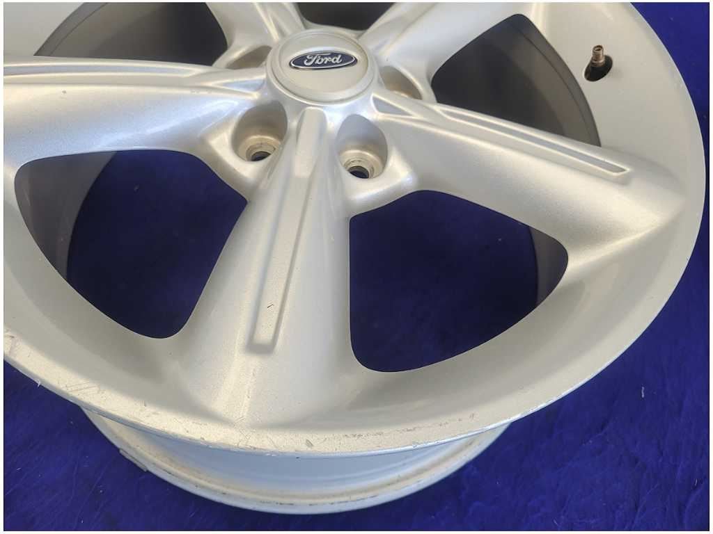2005 - 2014 Ford Mustang GT S197 Wheel 18x8 Painted Oval Spoke Rim 514 - The Parts Farm