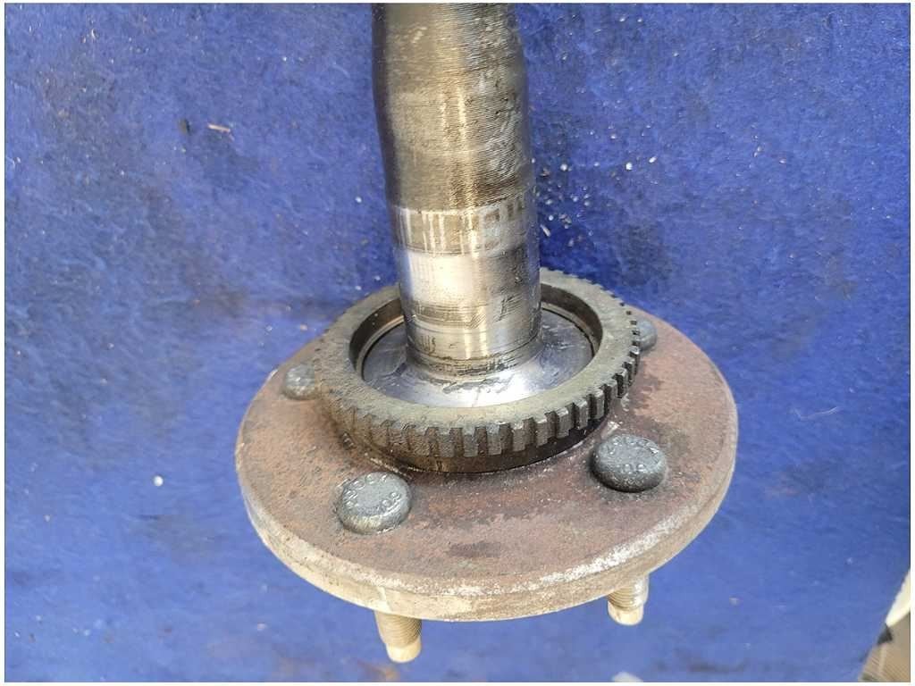 2005-2014 Ford Mustang Shelby GT500 Driver Left Axle Shaft Half 31 Spline 2862 - The Parts Farm