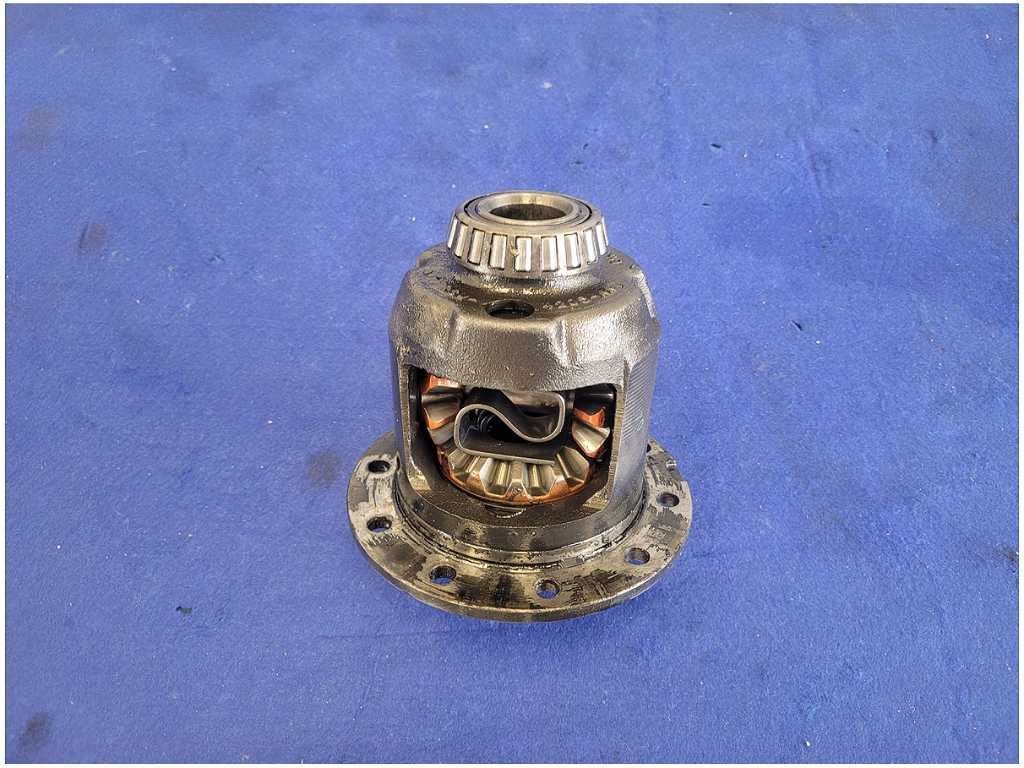 2007 - 2009 Ford Mustang GT500 3.31 Rear Gear Axle 8.8 Differential Brakes 2808 - The Parts Farm