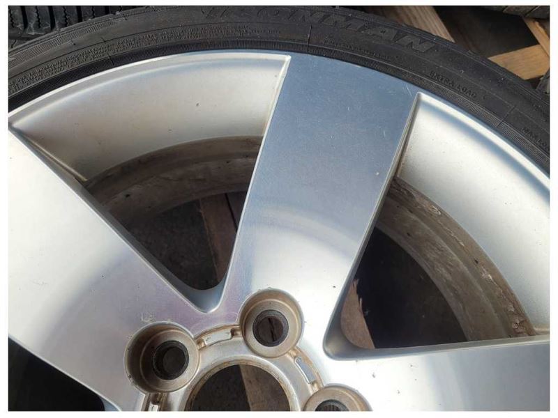 2008 - 2009 Pontiac G8 Sedan 6.0L V8 Set Wheel 19x8 Silver Spoke Scuffs 2529 - The Parts Farm
