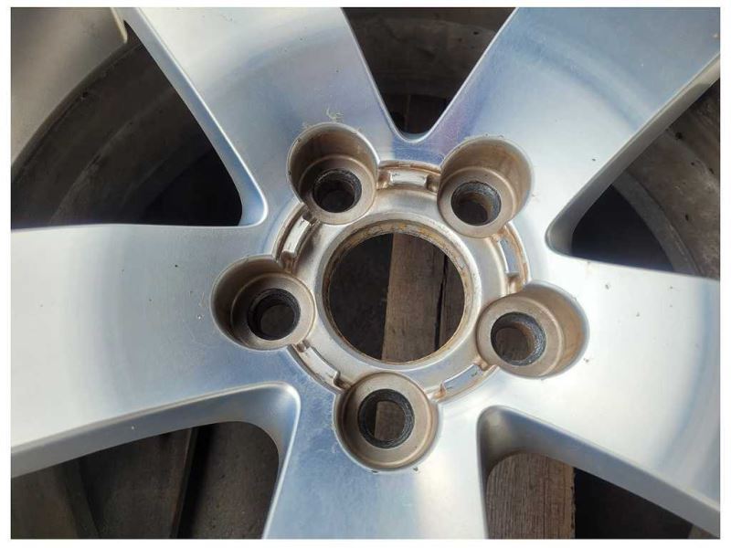 2008 - 2009 Pontiac G8 Sedan 6.0L V8 Set Wheel 19x8 Silver Spoke Scuffs 2529 - The Parts Farm