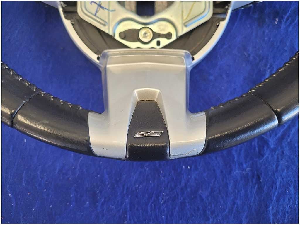 2010 - 2011 Chevrolet Camaro SS Steering Wheel Driver Front Manual Trans 2764 - The Parts Farm