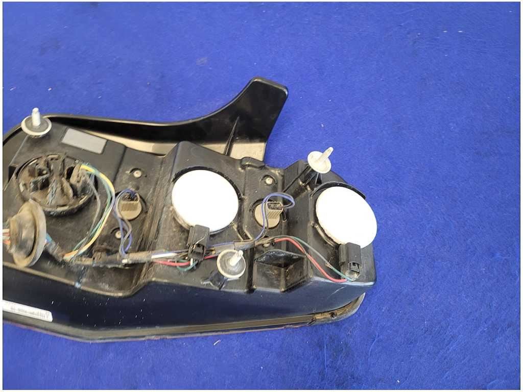 2010 - 2012 Ford Mustang GT S197 Driver Left Rear Taillight Lamp Light 2773 - The Parts Farm